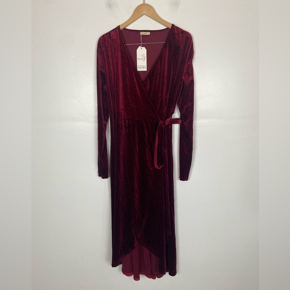 Zomva Wrap Velvet Maxi Dress Plus Size XL Color Burgundy Long Sleeve NWT - Picture 3 of 9